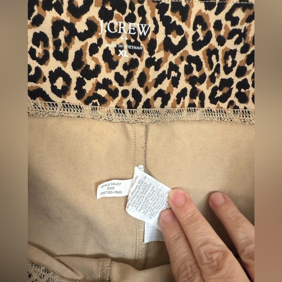 J Crew Leopard Cropped Everyday Leggings Size XL - Picture 5 of 6